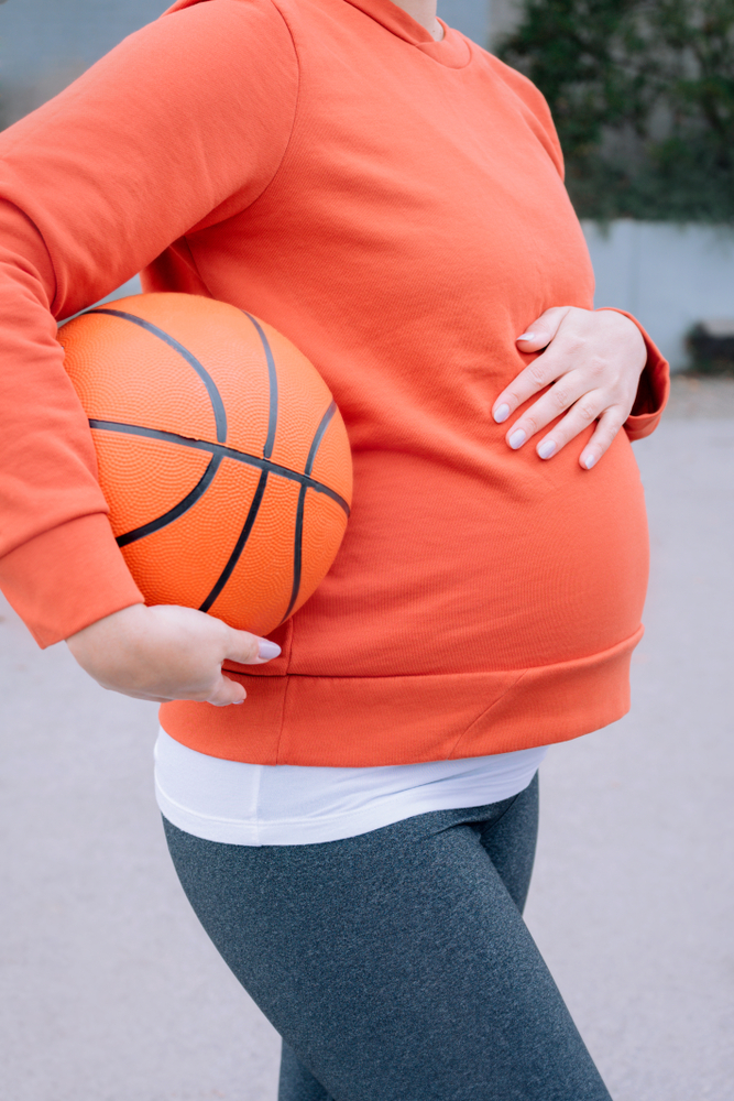 pregnant woman with basketball